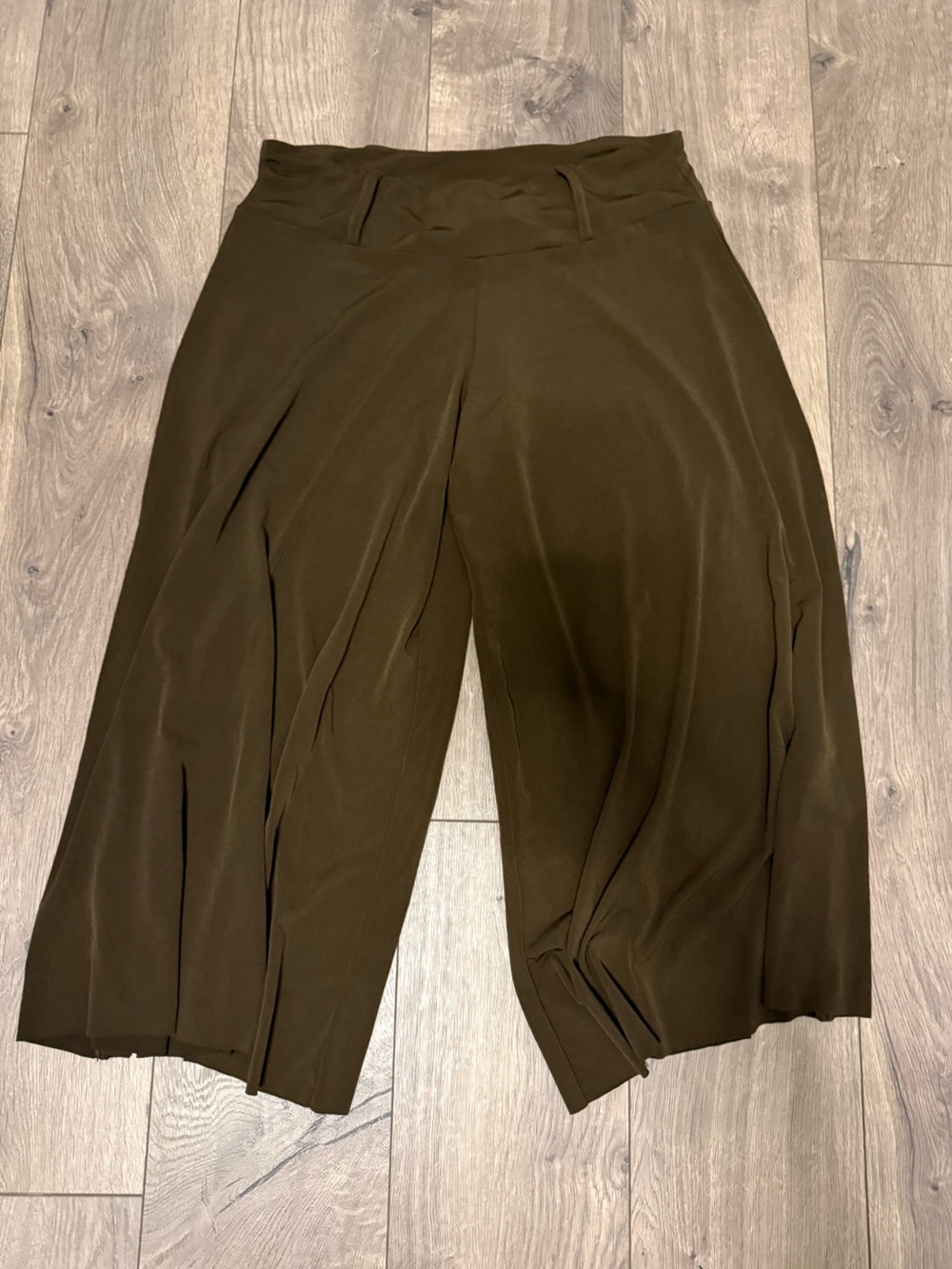 Speechless Cropped Wide-Leg Pants in Olive Brown